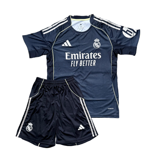 Conjunto infantil Real Madrid 2025/26 2ª Equipación